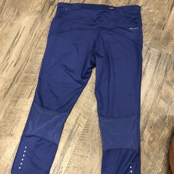 Nike Dri-fit Capri Running Leggings - Picture 5 of 6